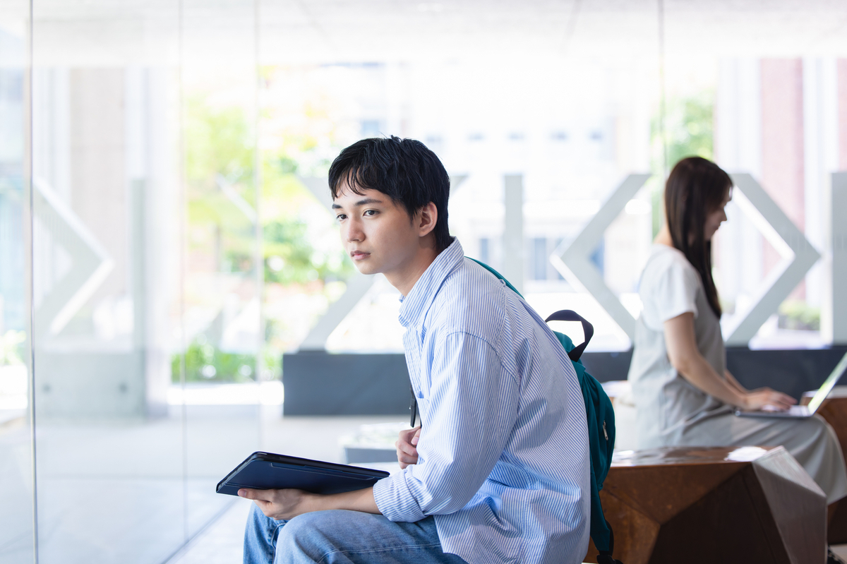 就労移行支援の利用を通じて就職を目指すイメージ